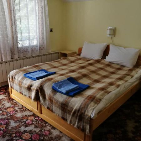 Самостоятелни Стаи В Къща За Гости Балкан Ribarica Εξωτερικό φωτογραφία