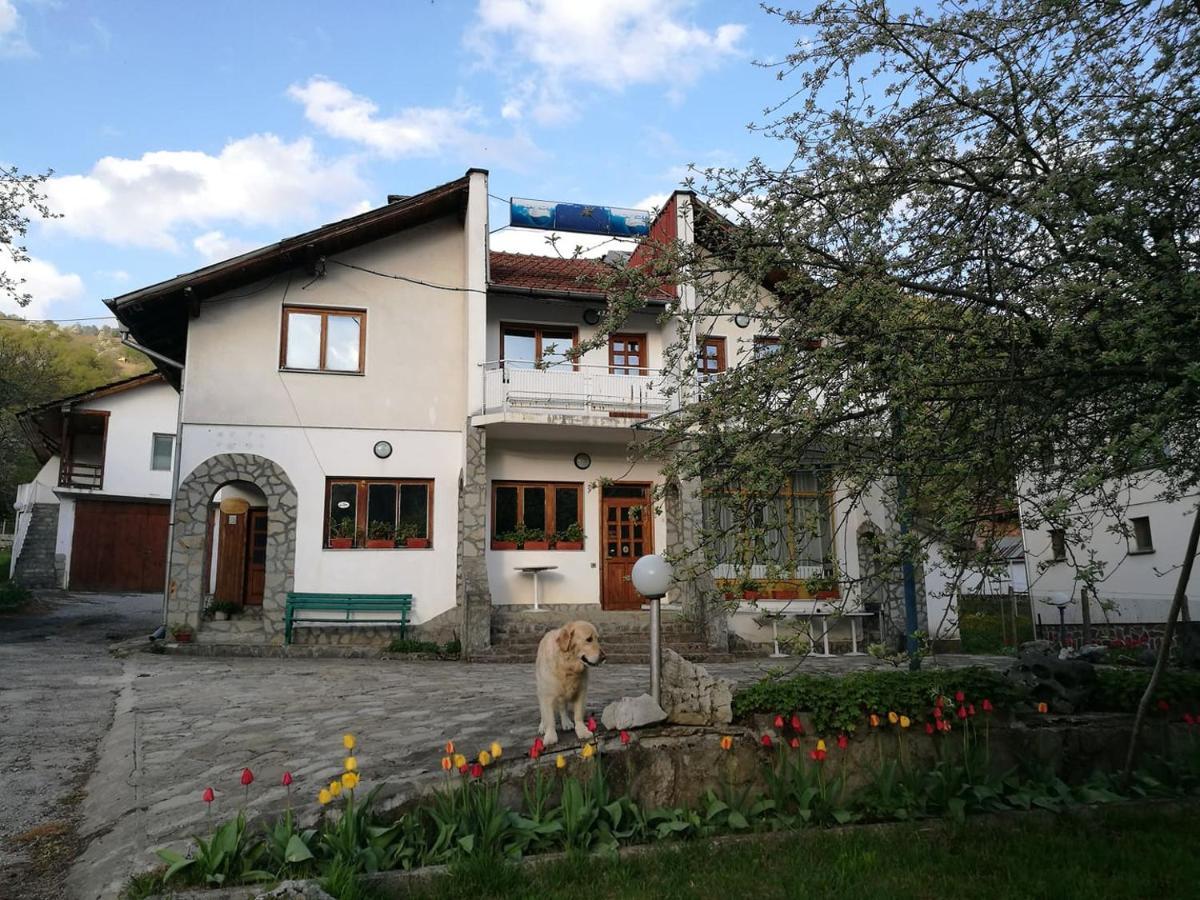 Самостоятелни Стаи В Къща За Гости Балкан Ribarica Εξωτερικό φωτογραφία