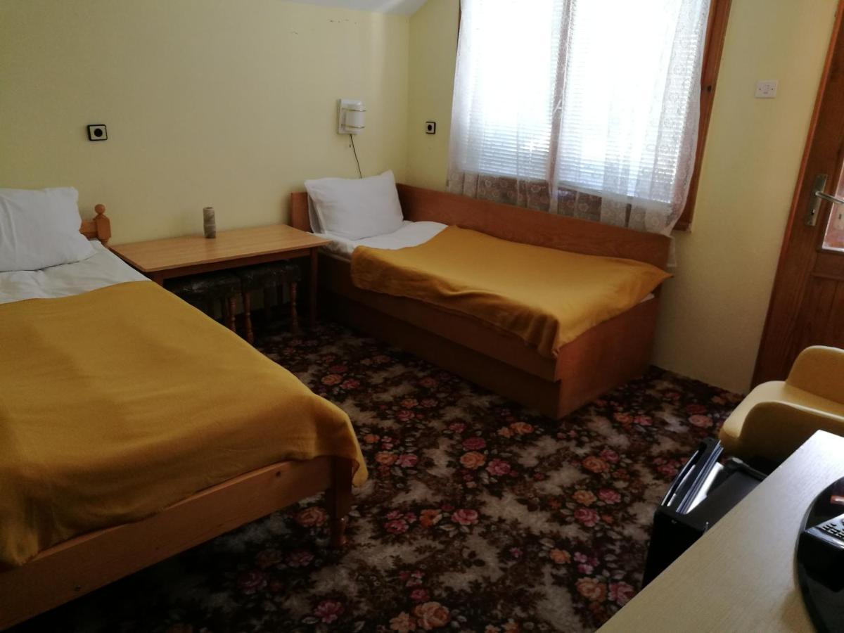 Самостоятелни Стаи В Къща За Гости Балкан Ribarica Εξωτερικό φωτογραφία