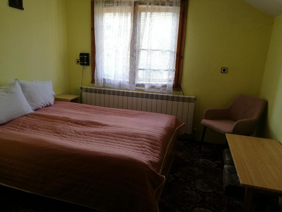 Самостоятелни Стаи В Къща За Гости Балкан Ribarica Εξωτερικό φωτογραφία